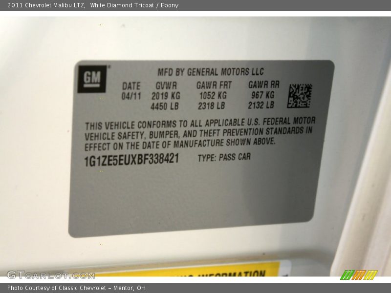 White Diamond Tricoat / Ebony 2011 Chevrolet Malibu LTZ