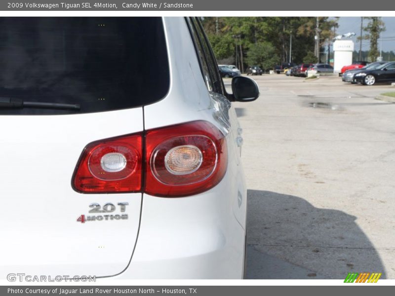 Candy White / Sandstone 2009 Volkswagen Tiguan SEL 4Motion