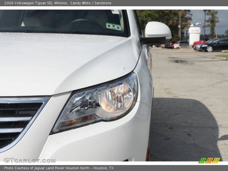 Candy White / Sandstone 2009 Volkswagen Tiguan SEL 4Motion