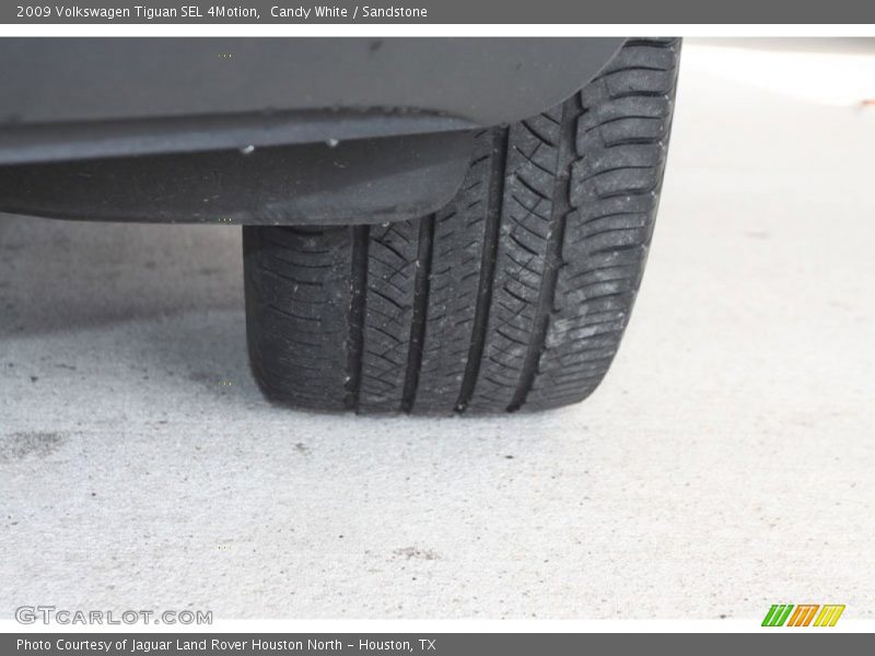 Candy White / Sandstone 2009 Volkswagen Tiguan SEL 4Motion
