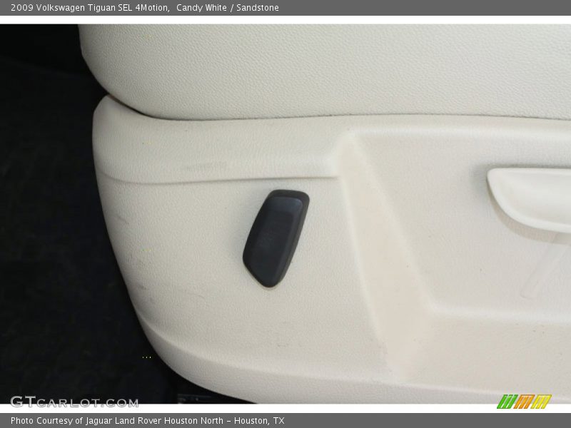 Candy White / Sandstone 2009 Volkswagen Tiguan SEL 4Motion