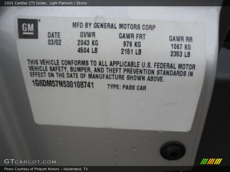 Light Platinum / Ebony 2003 Cadillac CTS Sedan