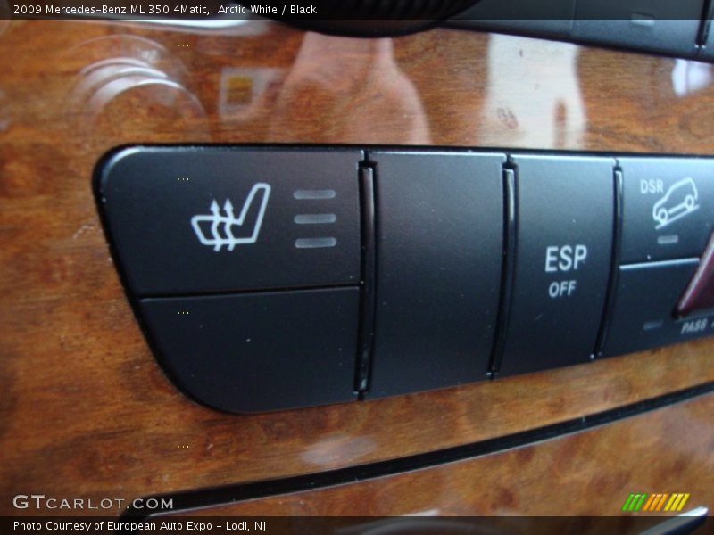 Arctic White / Black 2009 Mercedes-Benz ML 350 4Matic