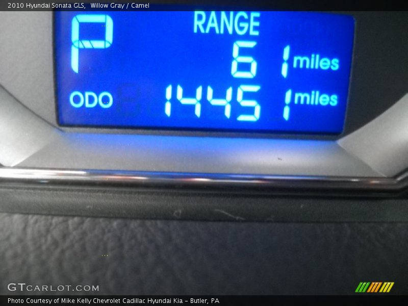 Willow Gray / Camel 2010 Hyundai Sonata GLS