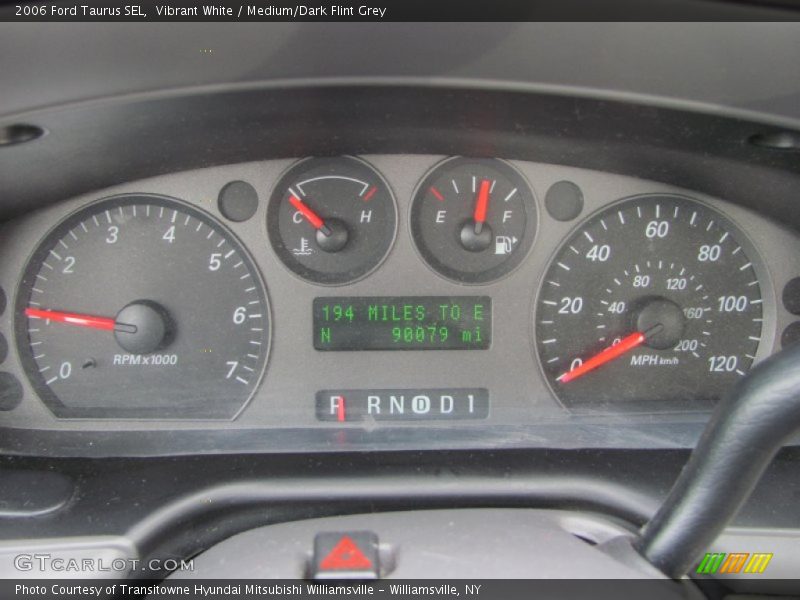 Vibrant White / Medium/Dark Flint Grey 2006 Ford Taurus SEL