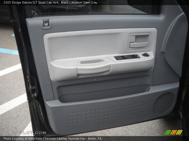 Black / Medium Slate Gray 2005 Dodge Dakota SLT Quad Cab 4x4