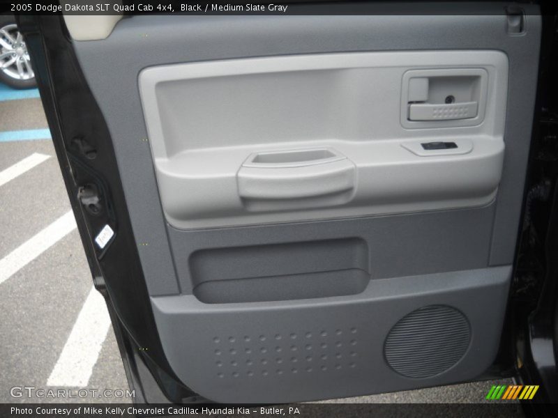 Black / Medium Slate Gray 2005 Dodge Dakota SLT Quad Cab 4x4