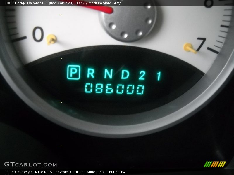 Black / Medium Slate Gray 2005 Dodge Dakota SLT Quad Cab 4x4