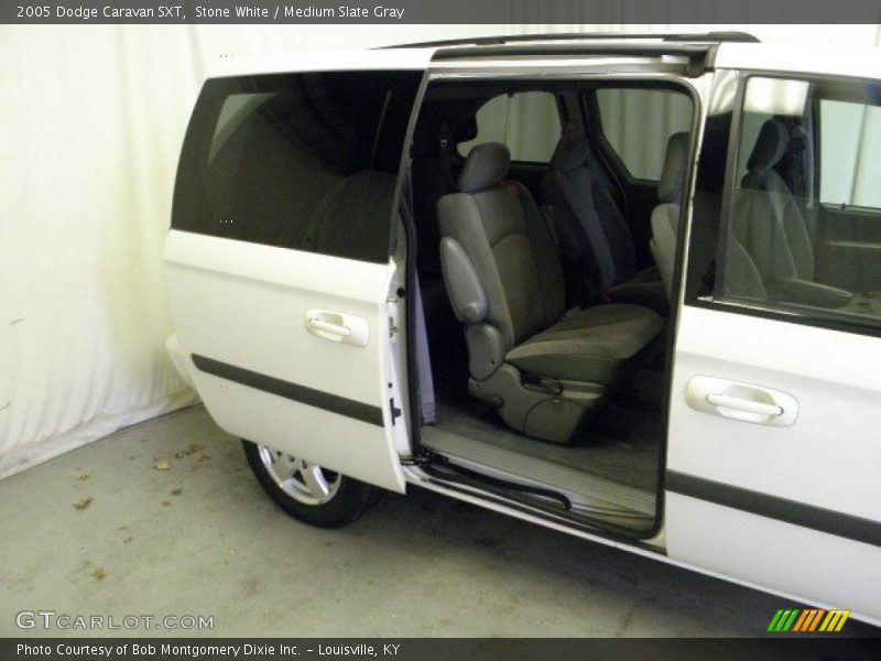 Stone White / Medium Slate Gray 2005 Dodge Caravan SXT
