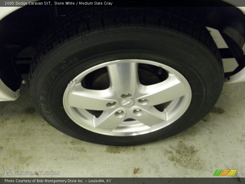 Stone White / Medium Slate Gray 2005 Dodge Caravan SXT