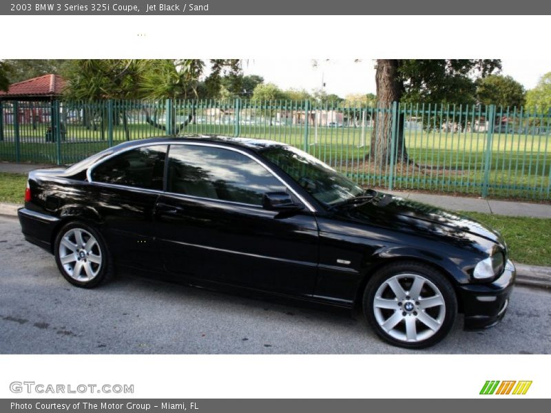 Jet Black / Sand 2003 BMW 3 Series 325i Coupe