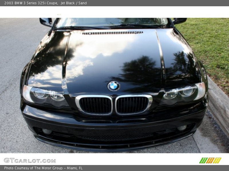 Jet Black / Sand 2003 BMW 3 Series 325i Coupe