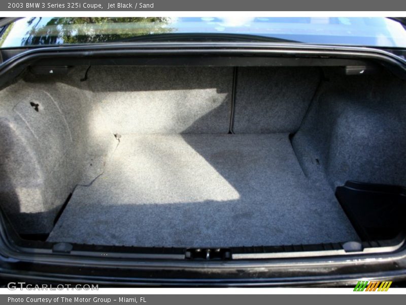Jet Black / Sand 2003 BMW 3 Series 325i Coupe
