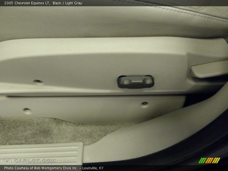 Black / Light Gray 2005 Chevrolet Equinox LT