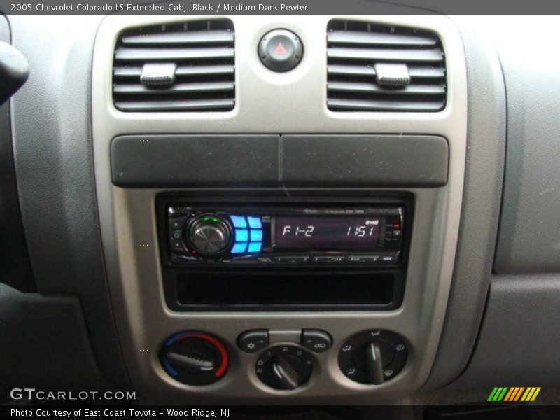 Black / Medium Dark Pewter 2005 Chevrolet Colorado LS Extended Cab