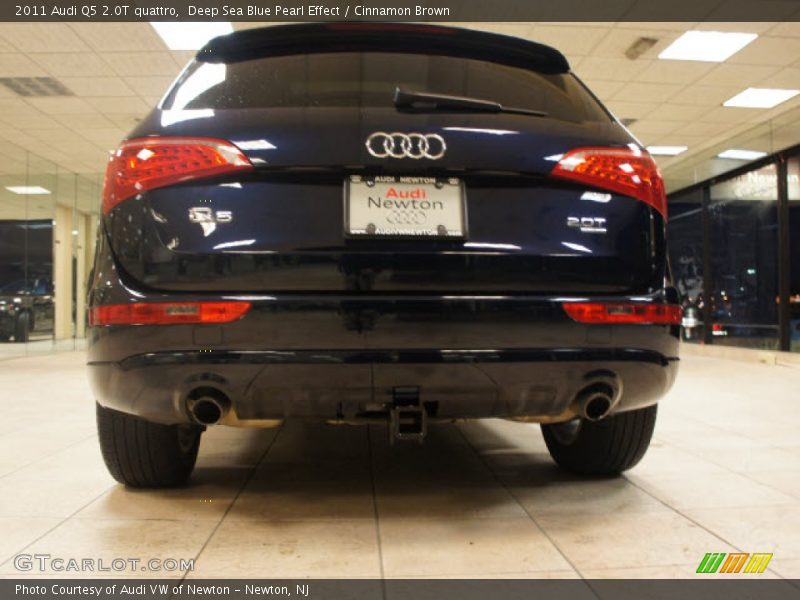 Deep Sea Blue Pearl Effect / Cinnamon Brown 2011 Audi Q5 2.0T quattro