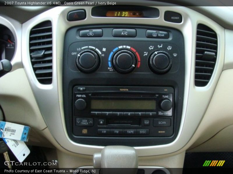 Oasis Green Pearl / Ivory Beige 2007 Toyota Highlander V6 4WD