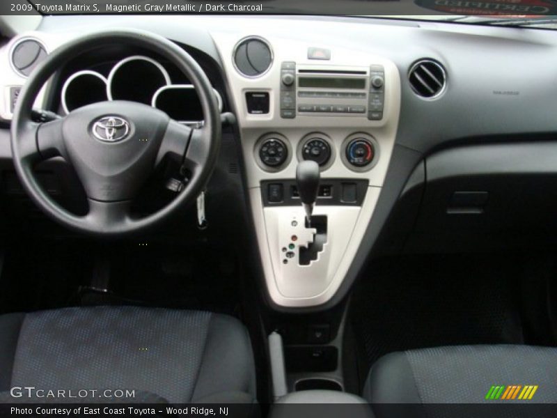 Magnetic Gray Metallic / Dark Charcoal 2009 Toyota Matrix S