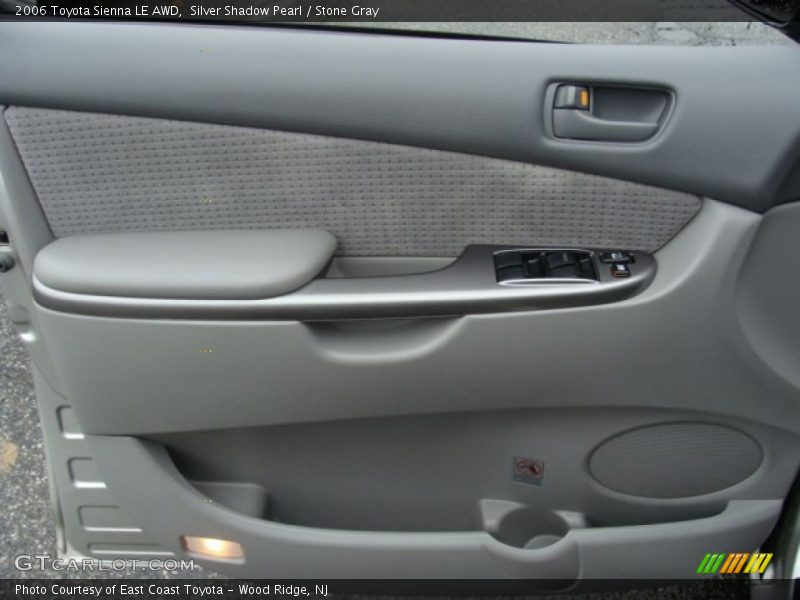 Silver Shadow Pearl / Stone Gray 2006 Toyota Sienna LE AWD