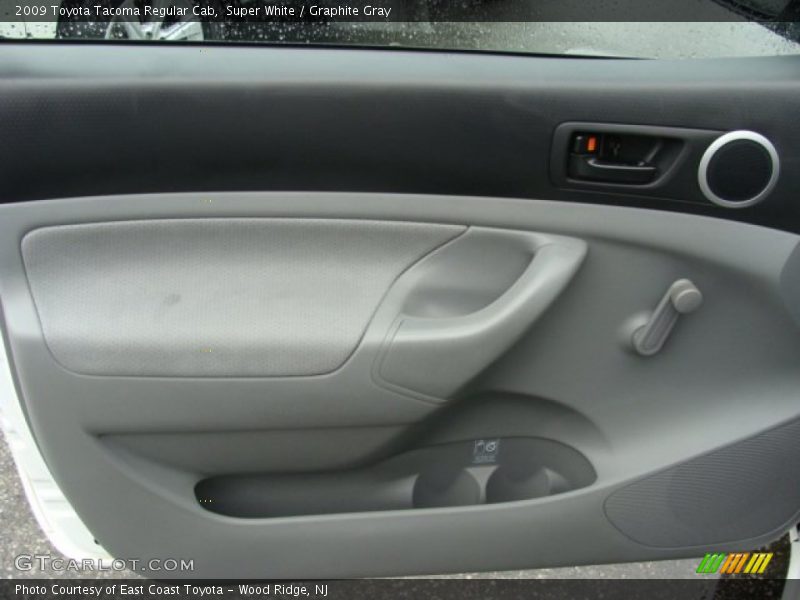 Super White / Graphite Gray 2009 Toyota Tacoma Regular Cab