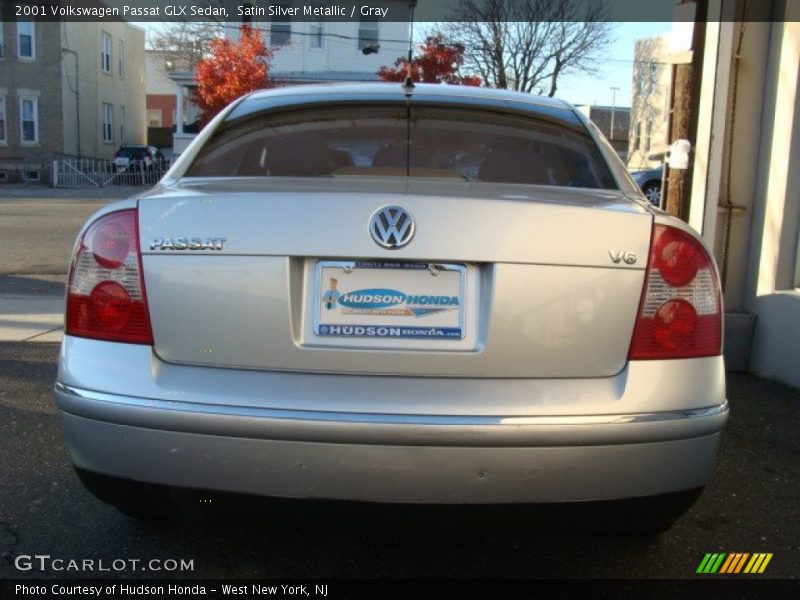 Satin Silver Metallic / Gray 2001 Volkswagen Passat GLX Sedan