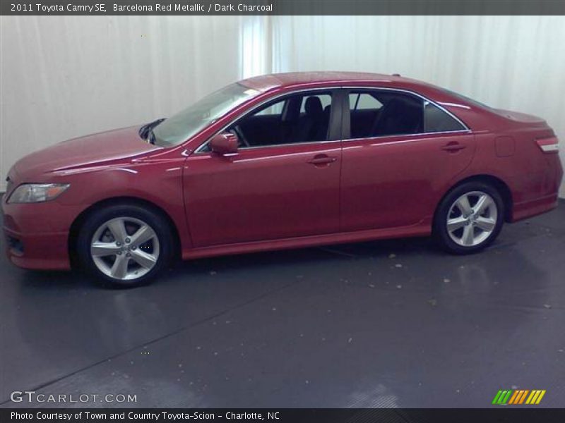 Barcelona Red Metallic / Dark Charcoal 2011 Toyota Camry SE