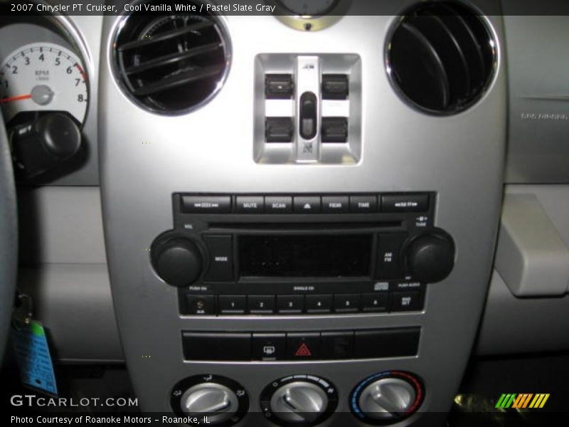 Cool Vanilla White / Pastel Slate Gray 2007 Chrysler PT Cruiser