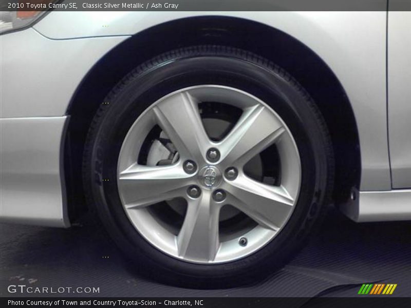 Classic Silver Metallic / Ash Gray 2010 Toyota Camry SE
