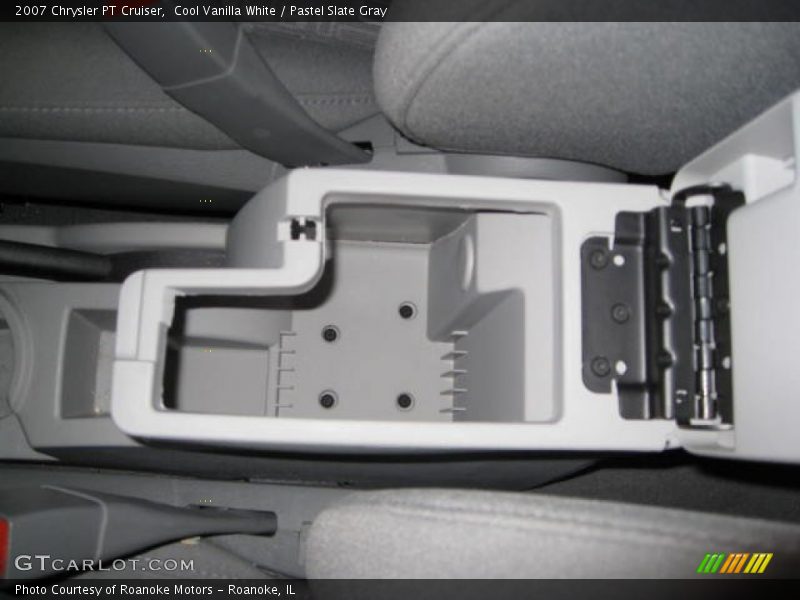 Cool Vanilla White / Pastel Slate Gray 2007 Chrysler PT Cruiser