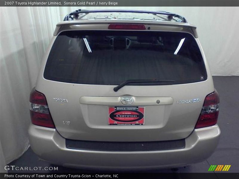 Sonora Gold Pearl / Ivory Beige 2007 Toyota Highlander Limited