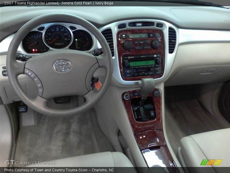 Sonora Gold Pearl / Ivory Beige 2007 Toyota Highlander Limited