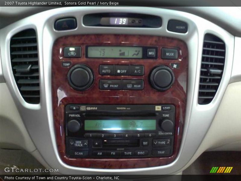 Sonora Gold Pearl / Ivory Beige 2007 Toyota Highlander Limited
