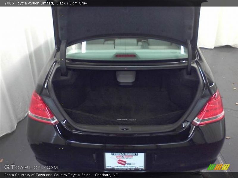 Black / Light Gray 2006 Toyota Avalon Limited