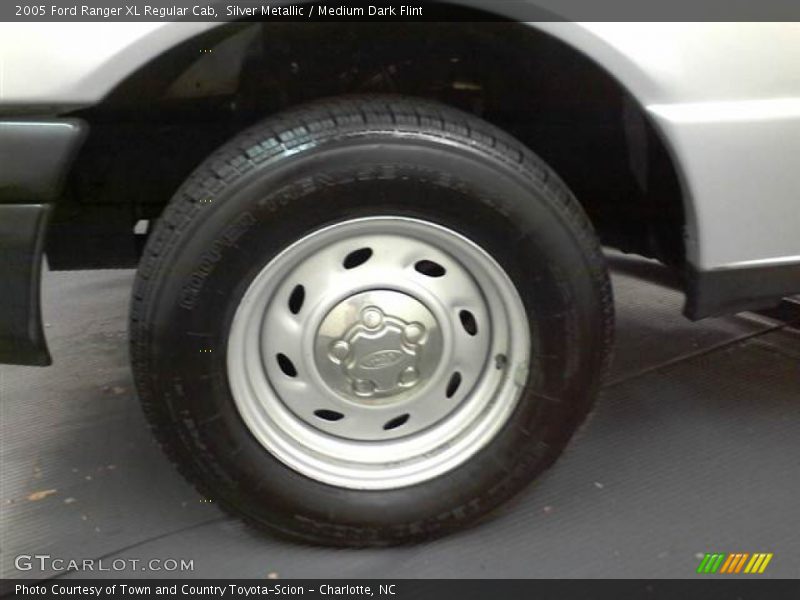 Silver Metallic / Medium Dark Flint 2005 Ford Ranger XL Regular Cab