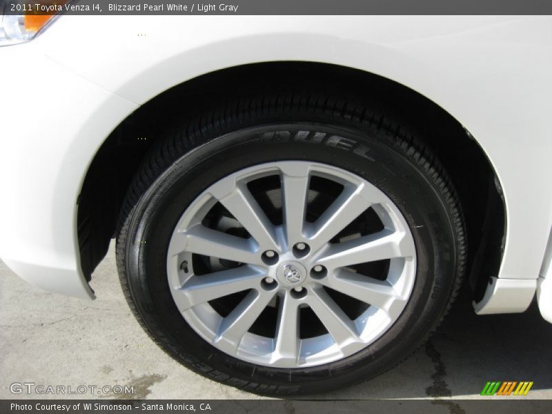 Blizzard Pearl White / Light Gray 2011 Toyota Venza I4