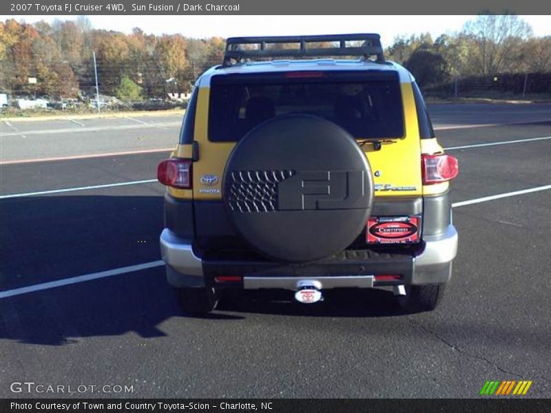 Sun Fusion / Dark Charcoal 2007 Toyota FJ Cruiser 4WD