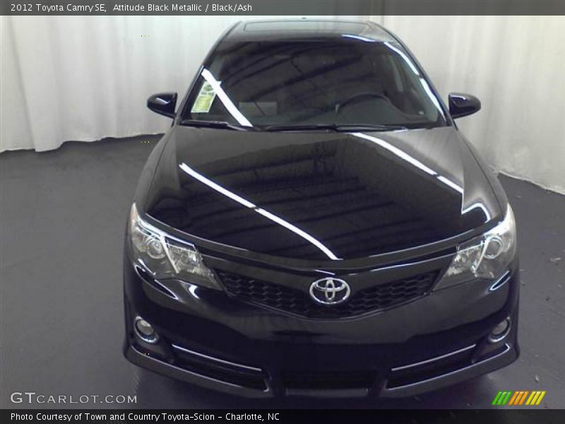 Attitude Black Metallic / Black/Ash 2012 Toyota Camry SE