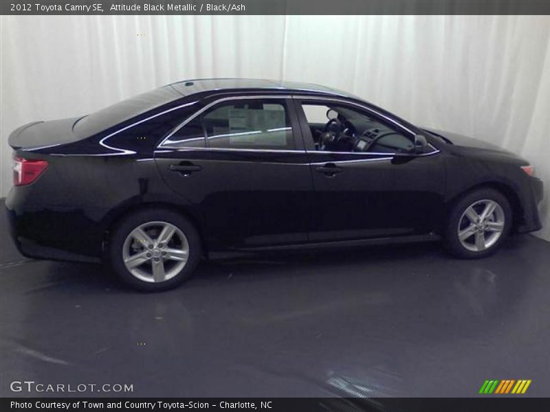 Attitude Black Metallic / Black/Ash 2012 Toyota Camry SE