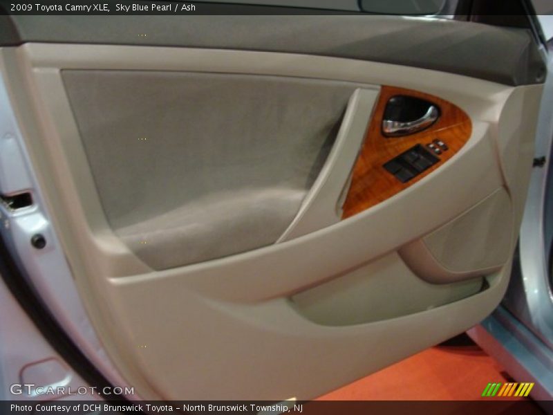 Sky Blue Pearl / Ash 2009 Toyota Camry XLE
