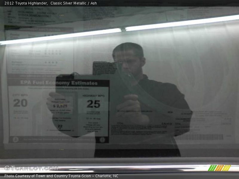 Classic Silver Metallic / Ash 2012 Toyota Highlander