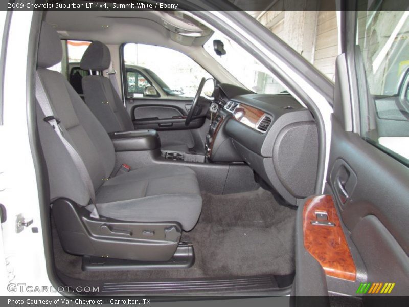 Summit White / Ebony 2009 Chevrolet Suburban LT 4x4