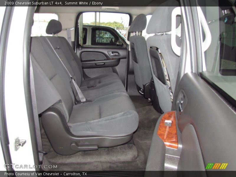 Summit White / Ebony 2009 Chevrolet Suburban LT 4x4