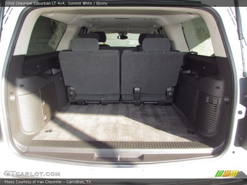 Summit White / Ebony 2009 Chevrolet Suburban LT 4x4