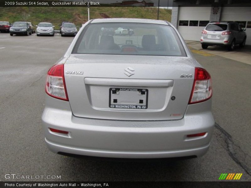 Quicksilver Metallic / Black 2009 Suzuki SX4 Sedan