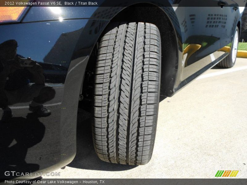 Black / Titan Black 2012 Volkswagen Passat V6 SE