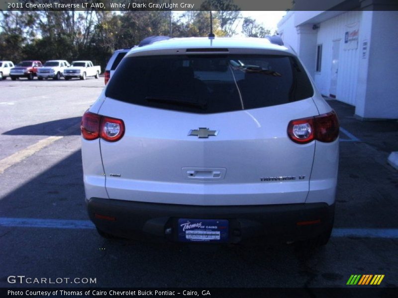 White / Dark Gray/Light Gray 2011 Chevrolet Traverse LT AWD