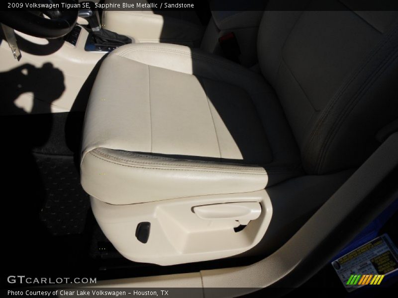 Sapphire Blue Metallic / Sandstone 2009 Volkswagen Tiguan SE