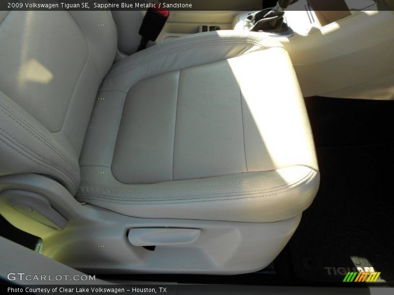 Sapphire Blue Metallic / Sandstone 2009 Volkswagen Tiguan SE