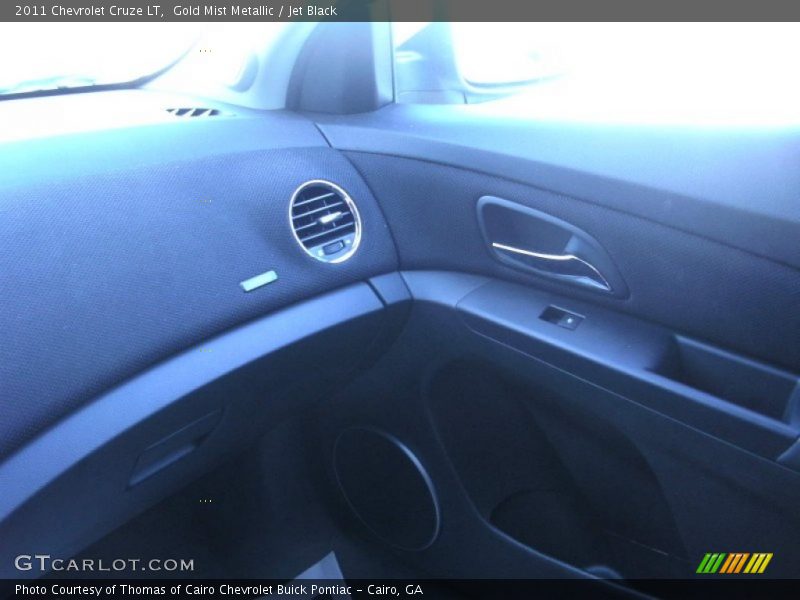 Gold Mist Metallic / Jet Black 2011 Chevrolet Cruze LT
