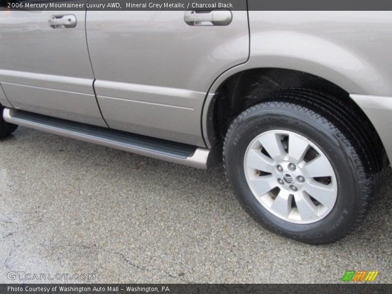 Mineral Grey Metallic / Charcoal Black 2006 Mercury Mountaineer Luxury AWD